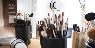 How to Start a Cosmetics Business in Dubai: License & Requirements