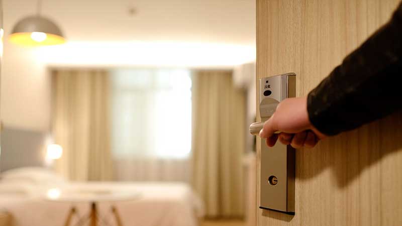 How to Start a Hotel Business in Dubai?